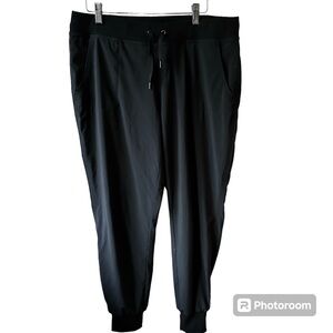 Athleta Lined Black Jogger Pants Size 10‎